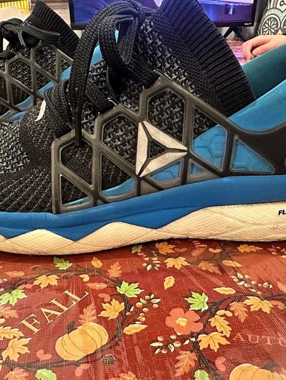 Reebok Floatride Run Ultraknit Black & Blue Athletic Shoes